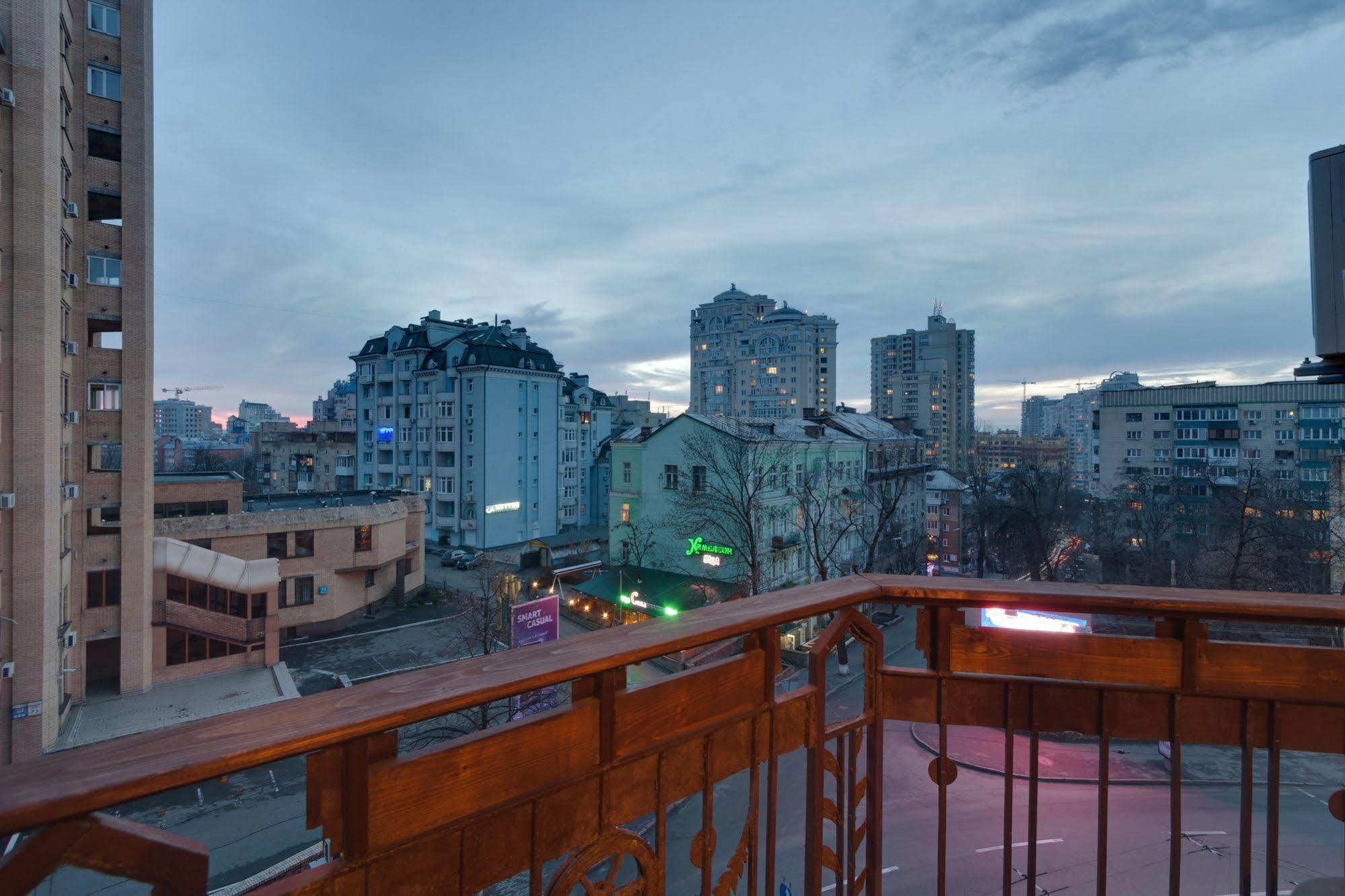 Pokrovsky เคียฟ ภายนอก รูปภาพ